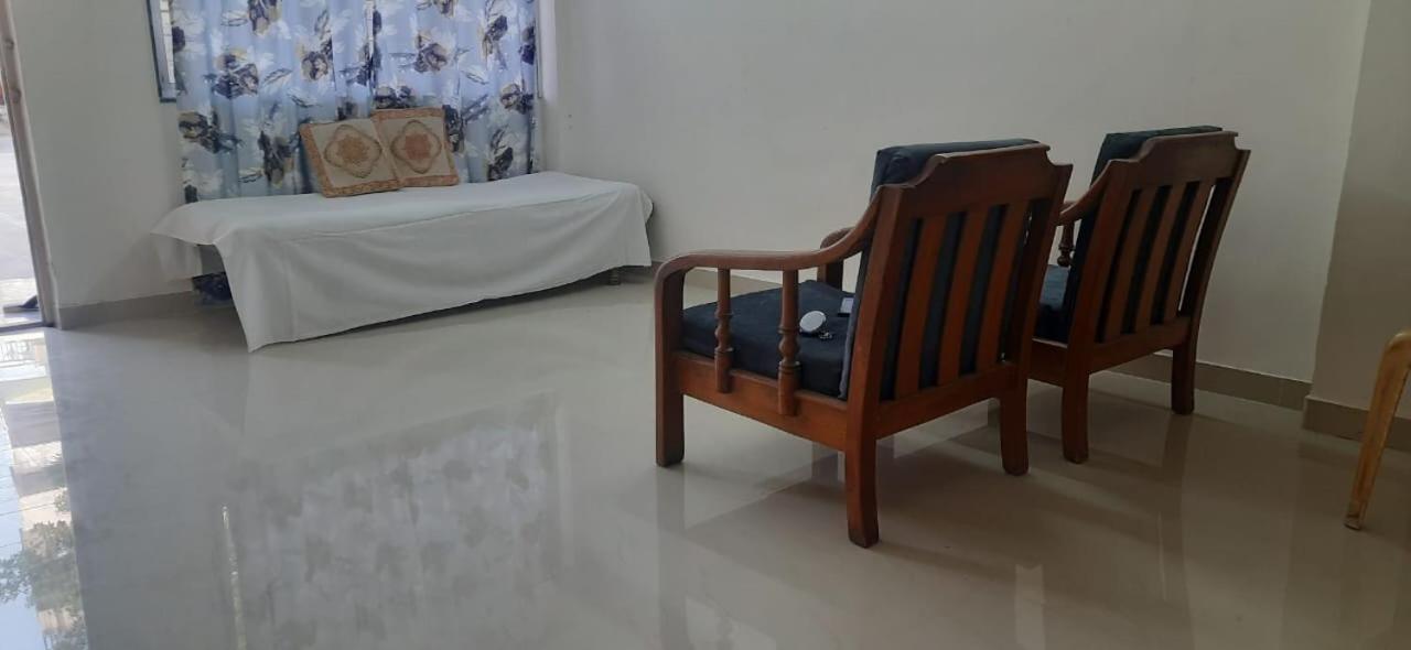 Swanky Sojourns Homestay 2Bhk 콜라푸르 외부 사진